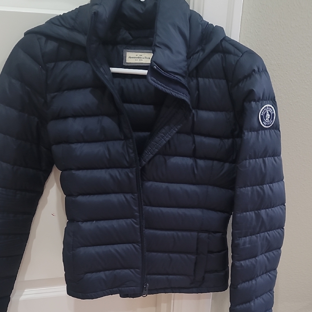 Abercrombie &Fitch XS Women Navy Blue Puffer Jacket